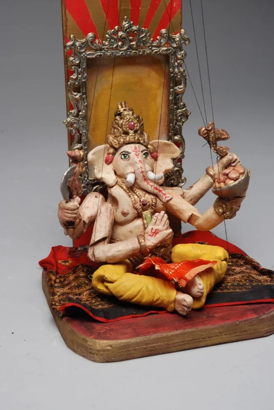 Ganesh Right